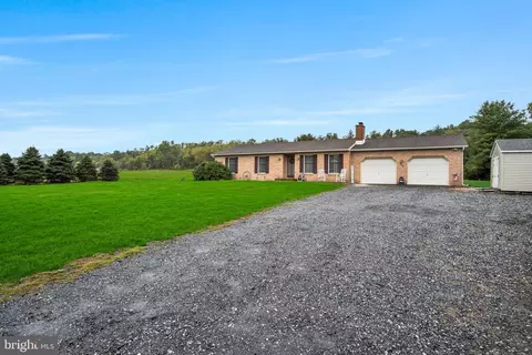 460 Creek Rd, Shermans Dale, PA 17090
