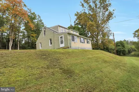 32 Buffalo Creek Rd, Duncannon, PA 17020
