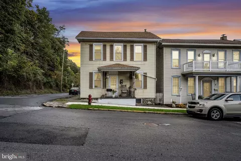 534 Market St, Newport, PA 17074