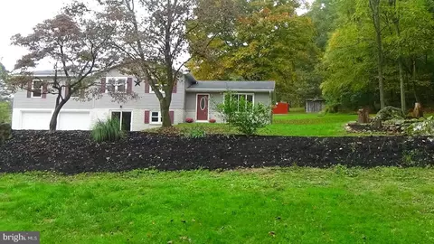 1293 Mckeehan Rd, New Bloomfield, PA 17068