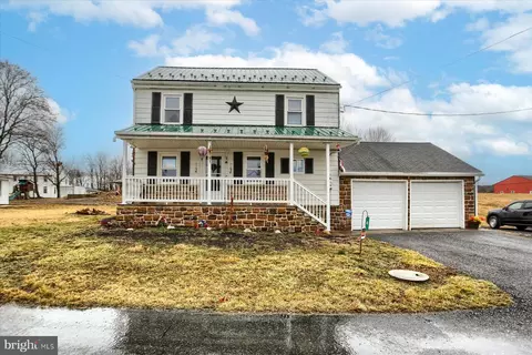 40 Becks Mill Rd, Loysville, PA 17047