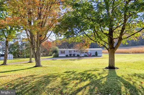 6427 Raccoon Valley Rd, Millerstown, PA 17062