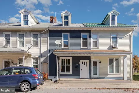 150 N 2nd St, Newport, PA 17074
