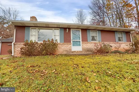 1273 Valley Rd, Marysville, PA 17053