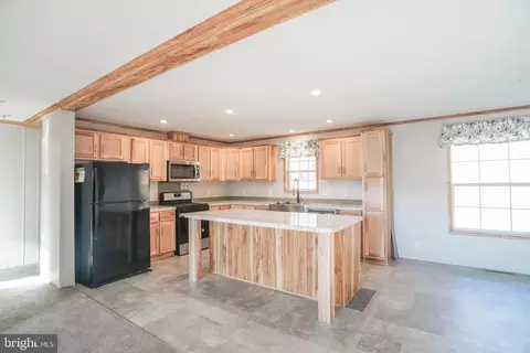 1400 Little Buffalo Rd, Newport, PA 17074