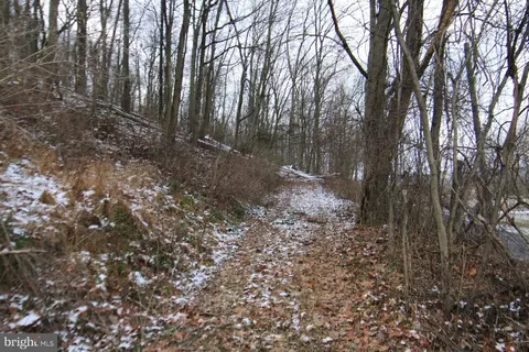 301 Schoolhouse Rd, Duncannon, PA 17020