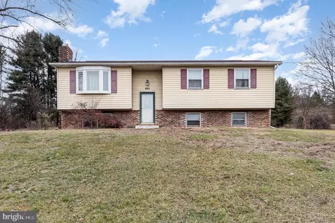 885 Pisgah State Rd, Shermans Dale, PA 17090