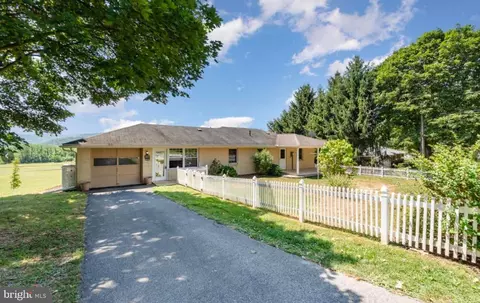 45 Deer Run Aly, Loysville, PA 17047