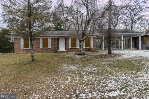 111 Paradise Rd, Duncannon, PA 17020