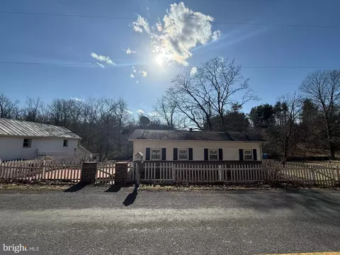 5349 Saint Samuels Rd, Newport, PA 17074