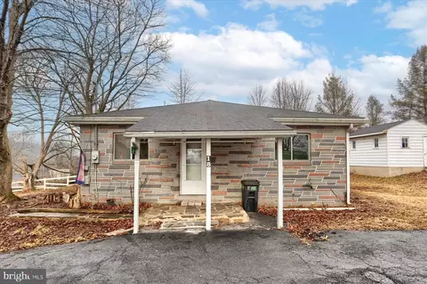 18 Windy Hill Rd, Shermans Dale, PA 17090