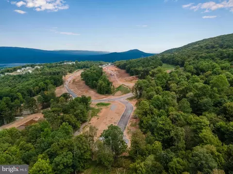6 Reiff Dr, Marysville, PA 17053