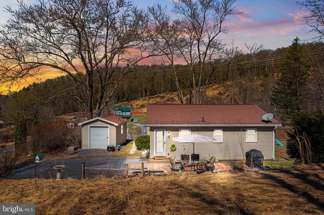 2820 Laurel Grove Rd, New Bloomfield, PA 17068