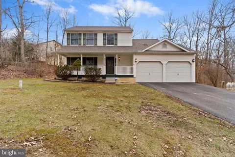 6 Trout Ln, Marysville, PA 17053