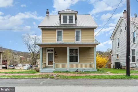 348 N 4th St, Newport, PA 17074