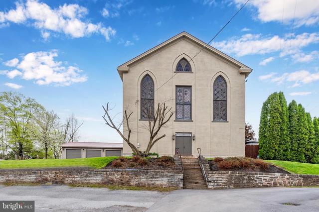 4 Davis Aly, Loysville, PA 17047