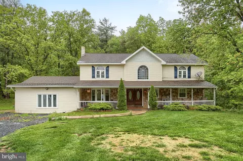 31 Glutzshole Rd, Duncannon, PA 17020