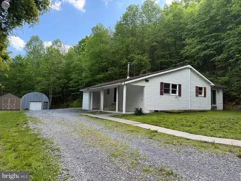 3143 Erly Rd, Elliottsburg, PA 17024