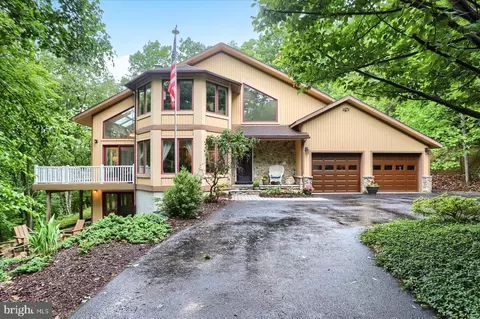 712 Bower Rd, Shermans Dale, PA 17090