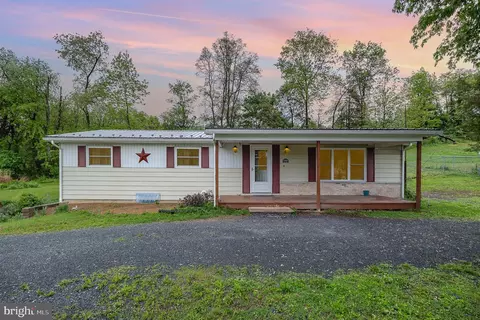 1906 Jericho Rd, New Bloomfield, PA 17068