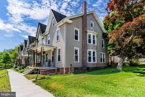 126 S 4th St, Newport, PA 17074