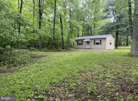 1374 Mccabe Rd, Landisburg, PA 17040