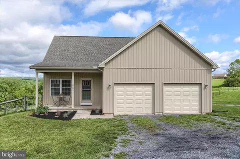 5601 Spring Rd, Shermans Dale, PA 17090