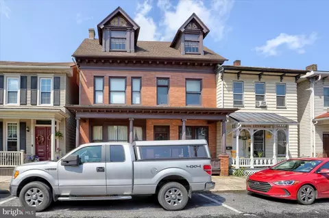 56 S 2nd St, Newport, PA 17074