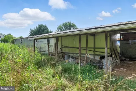 40 Ridge Rd, New Bloomfield, PA 17068