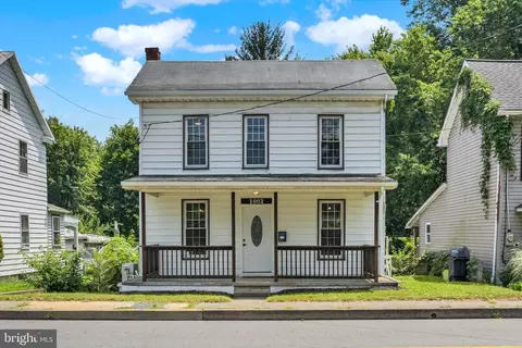 1002 N Market St, Duncannon, PA 17020