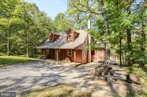 605 2nd Narrows Rd, Blain, PA 17006