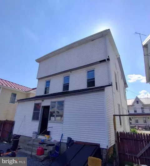 335 E Main St, Blain, PA 17006 photo 4