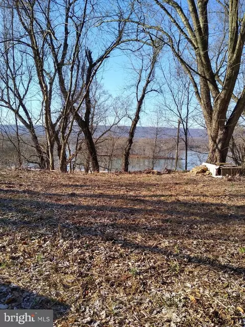 1014 State Rd, Duncannon, PA 17020