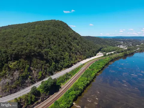 01 Route 11, Duncannon, PA 17020