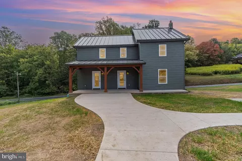 892 Owl Hollow Rd, Millerstown, PA 17062