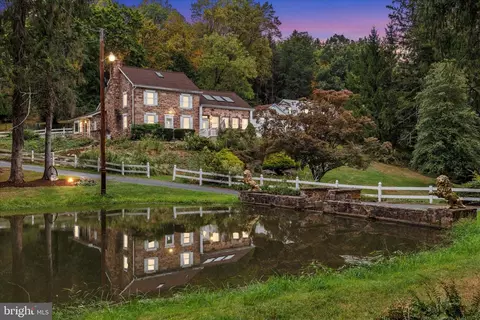 875 Valley Rd, Marysville, PA 17053