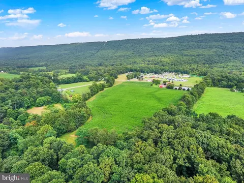 00 Horse Valley Rd, East Waterford, PA 17021
