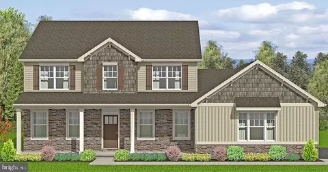 2 Reiff Dr, Marysville, PA 17053