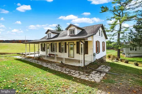 100 Roseglen Rd, Duncannon, PA 17020