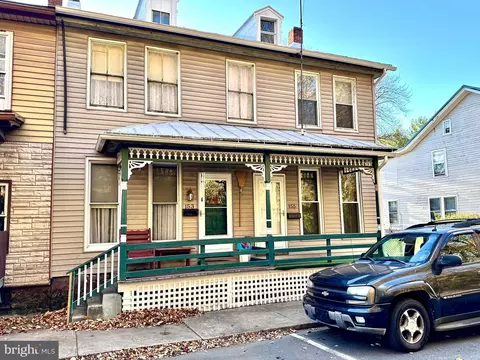 153-155 N Front St, Newport, PA 17074