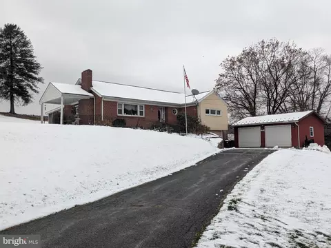 1250 Valley Rd, Marysville, PA 17053