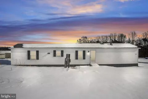 821 Windy Hill Rd, Shermans Dale, PA 17090