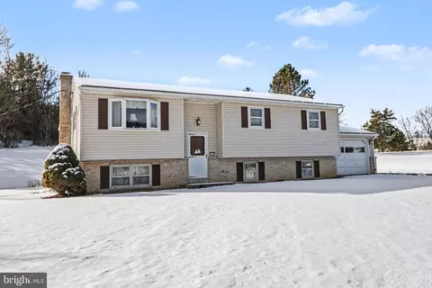 1358 Mannsville Rd, Elliottsburg, PA 17024
