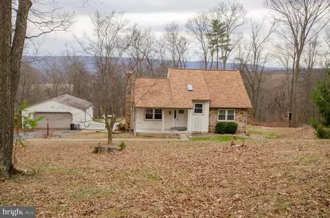 25 Basin Hill Rd, Duncannon, PA 17020