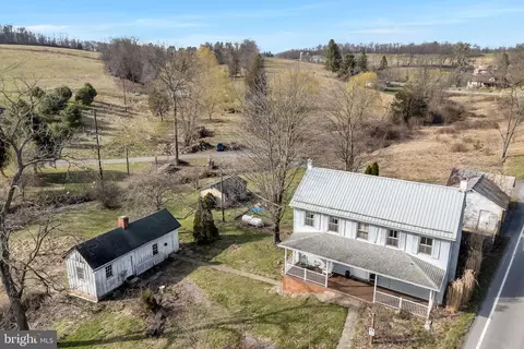 6196 Waggoners Gap Rd, Landisburg, PA 17040