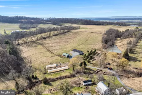 6196 Waggoners Gap Rd, Landisburg, PA 17040
