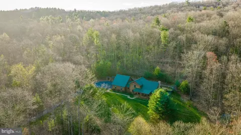 9 Irish Rd, New Bloomfield, PA 17068