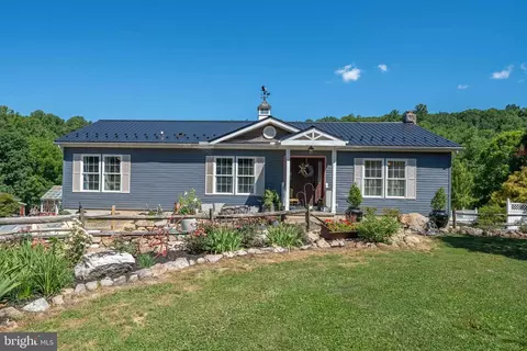 278 Greenbriar Rd, Elliottsburg, PA 17024