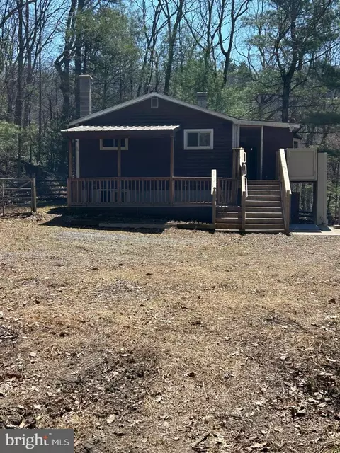 923 Dever Hollow Rd, Millerstown, PA 17062