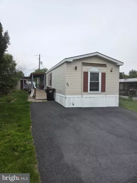 22 Kyra Blvd, New Bloomfield, PA 17068